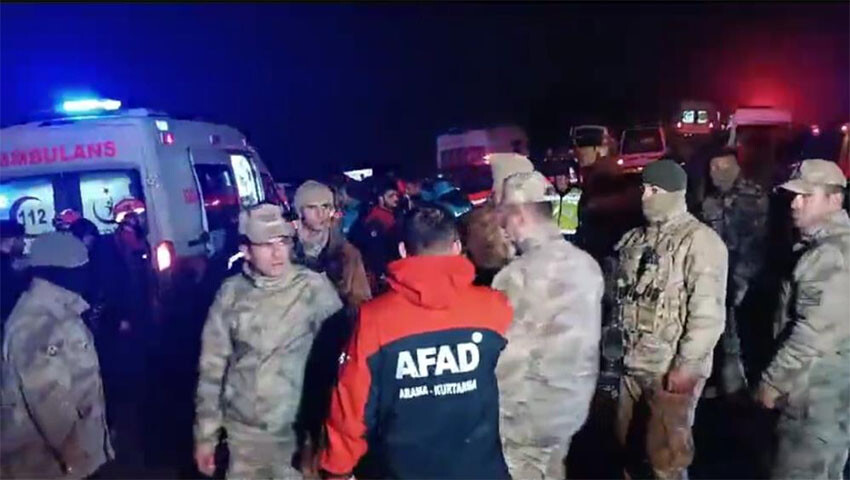 Gaziantep Nurdağı'nda polis helikopteri düştü! 2 pilot şehit oldu Gaziantep Nurdağı'nda polis helikopteri düştü! 2 pilot şehit oldu