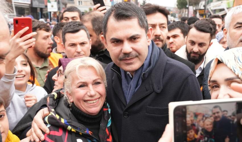 Murat Kurum'dan Çekmeköy'e ilk icraat sözü: İBB'nin kapattığı metro yeniden açıklacak Murat Kurum'dan Çekmeköy'e ilk icraat sözü: İBB'nin kapattığı metro yeniden açıklacak