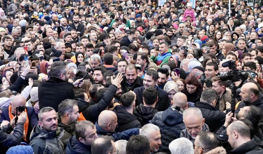Murat Kurum'dan Çekmeköy'e ilk icraat sözü: İBB'nin kapattığı metro yeniden açıklacak Murat Kurum'dan Çekmeköy'e ilk icraat sözü: İBB'nin kapattığı metro yeniden açıklacak
