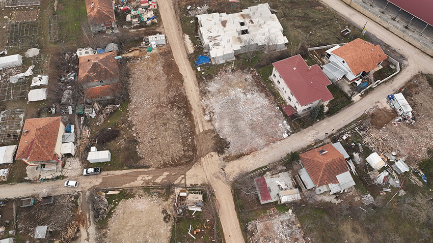 65 saniyelik kabusun üzerinden bir yıl geçti: İşte uzmanların deprem değerlendirmeleri 65 saniyelik kabusun üzerinden bir yıl geçti: İşte uzmanların deprem değerlendirmeleri