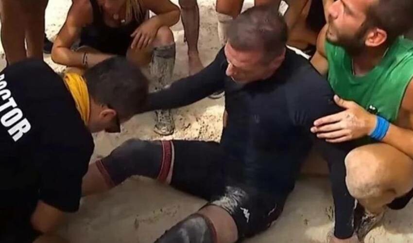 Acun Ilıcalı kötü haberi duyurdu! Survivor All Star'da sakatlık, fenomen yarışmacı elenebilir… Acun Ilıcalı kötü haberi duyurdu! Survivor All Star'da sakatlık, fenomen yarışmacı elenebilir…