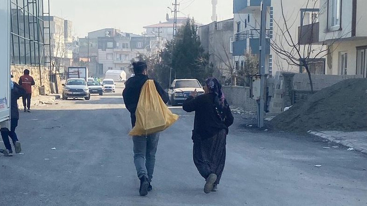 Orada taş olsan dağılırdın... "18 kişiyi gömdük, sen 1 kişi için mi ağlıyorsun?"