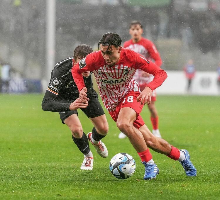Cenk Ergün Mostafa Mohamed'i perişan eden sağ beki izlemek için Azerbaycan'a gitti!