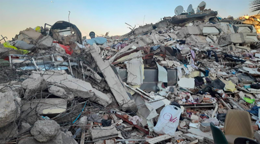 6 Şubat’ın enkazından yükselen adalet çığlıkları! 6 apartmanın 6 simge davasında son durum ne? 6 Şubat’ın enkazından yükselen adalet çığlıkları! 6 apartmanın 6 simge davasında son durum ne?