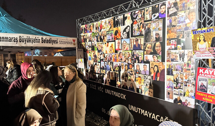 'Asrın felaketi'nde 1 yıl geride kaldı... Hayatını kaybedenler dualarla anıldı 'Asrın felaketi'nde 1 yıl geride kaldı... Hayatını kaybedenler dualarla anıldı