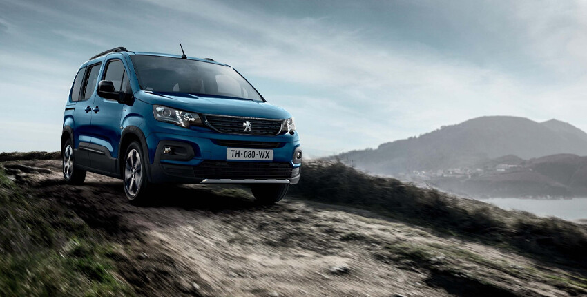 Otomobil firmaları şubata kampanyalarla başladı! Araç alacaklara faizsiz kredi desteği