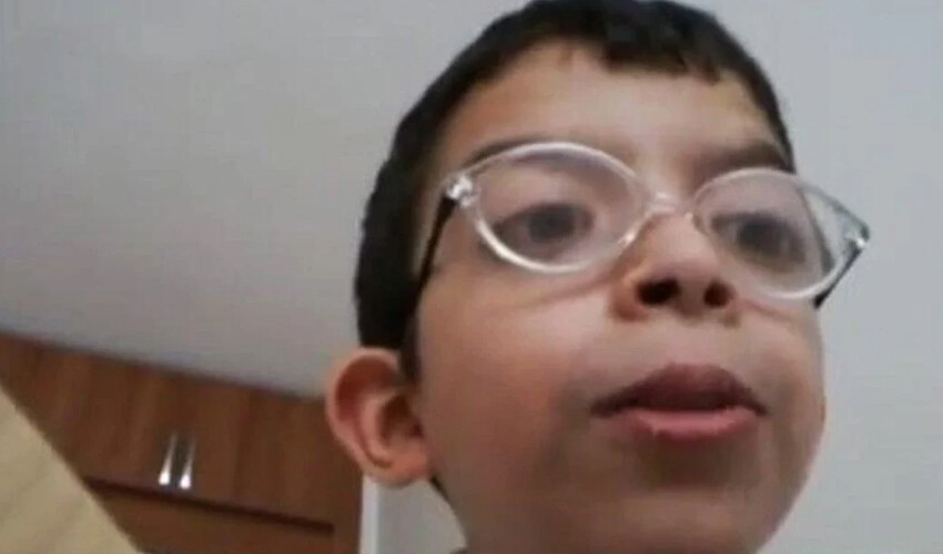 ‘Tablet reis’ olarak tanınan fenomen yıllar sonra ortaya çıktı! Şimdi 35 kilo, genetik hastalıkla mücadele ediyor