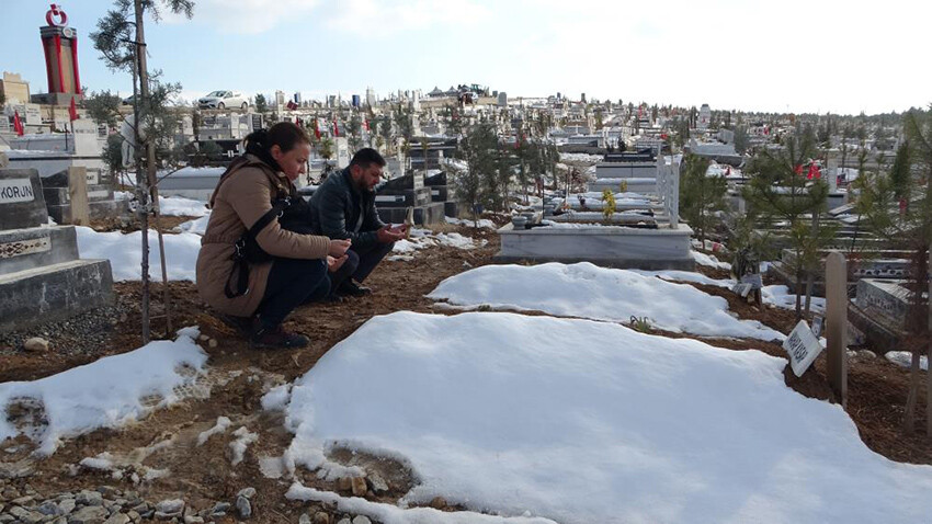 Depremde tüm ailesini kaybetti, şükür sebebi yürekleri dağladı