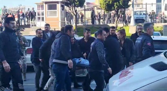 Son dakika Çağlayan Adliyesi'nde silahlı çatışma, kaç kişi öldü? Çağlayan Adliyesi'nde polis mi vuruldu?