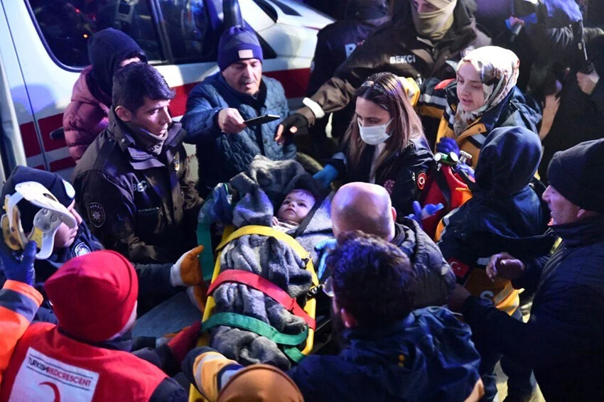 6 Şubat'ta zamana karşı amansız yarış: Kurtarılan her bir can yeni umut oldu