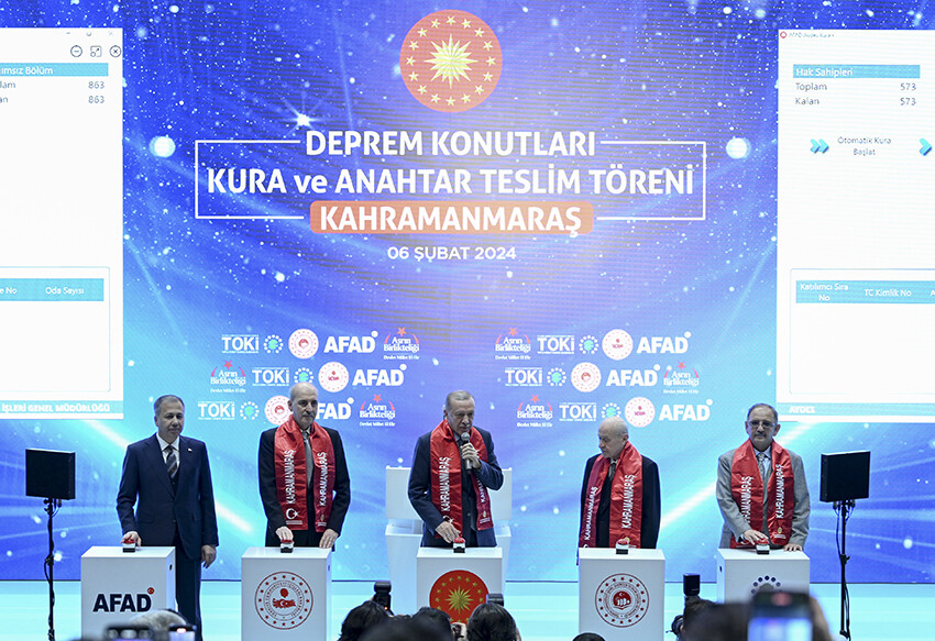 Deprem konutları sahiplerini buldu! Erdoğan: Yıl sonuna kadar 200 bin konut teslim edeceğiz
