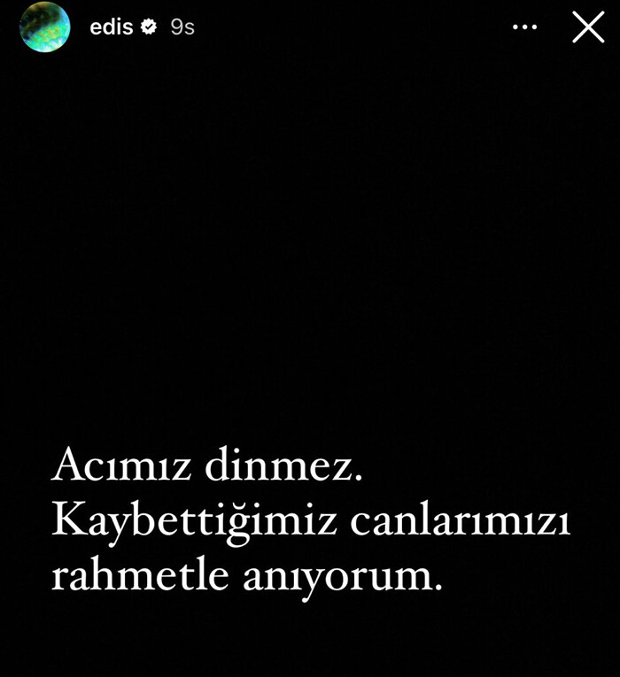 Depremin 1. yıl dönümünde ünlülerden duygu yüklü paylaşımlar: ‘O sabahtayız hâlâ, aynı kederde, aynı günde kalakaldık öyle’ Depremin 1. yıl dönümünde ünlülerden duygu yüklü paylaşımlar: ‘O sabahtayız hâlâ, aynı kederde, aynı günde kalakaldık öyle’
