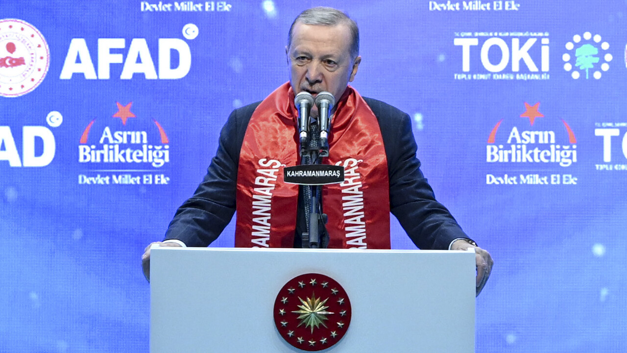 Deprem konutları sahiplerini buldu! Erdoğan: Yıl sonuna kadar 200 bin konut teslim edeceğiz