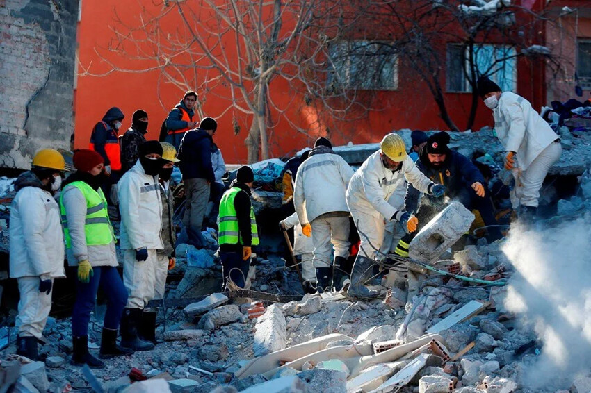 6 Şubat'ta zamana karşı amansız yarış: Kurtarılan her bir can yeni umut oldu