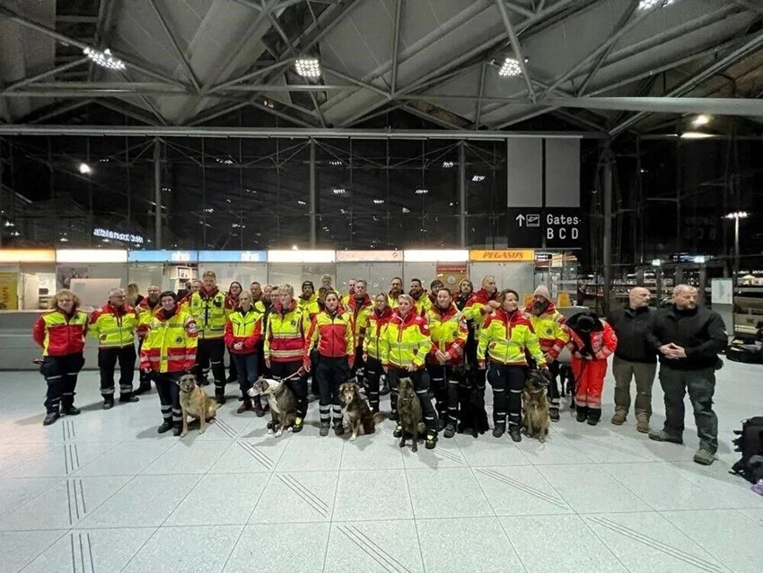 Yaralarımızı birlikte sardık: Dünya, ‘büyük felaket’in ardından Türkiye için seferber oldu Yaralarımızı birlikte sardık: Dünya, ‘büyük felaket’in ardından Türkiye için seferber oldu
