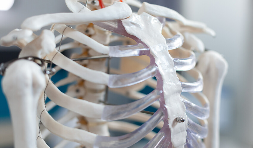 Hareketsiz yaşam sürenler dikkat: Belirti vermeden ilerliyor, hem kadınları hem erkekleri etkiliyor