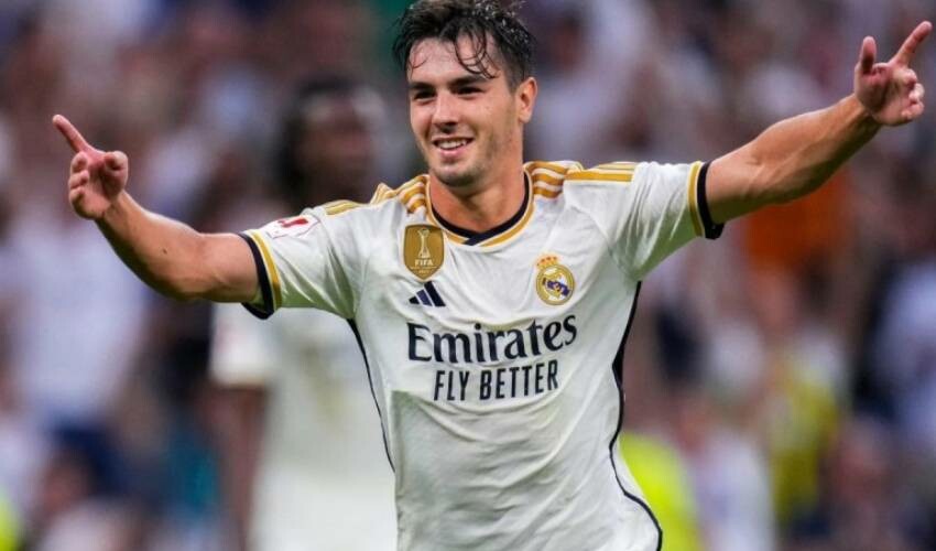 Real Madrid’de kriz derinleşiyor, Carlo Ancelotti Arda Güler’e forma şartını sundu Real Madrid’de kriz derinleşiyor, Carlo Ancelotti Arda Güler’e forma şartını sundu