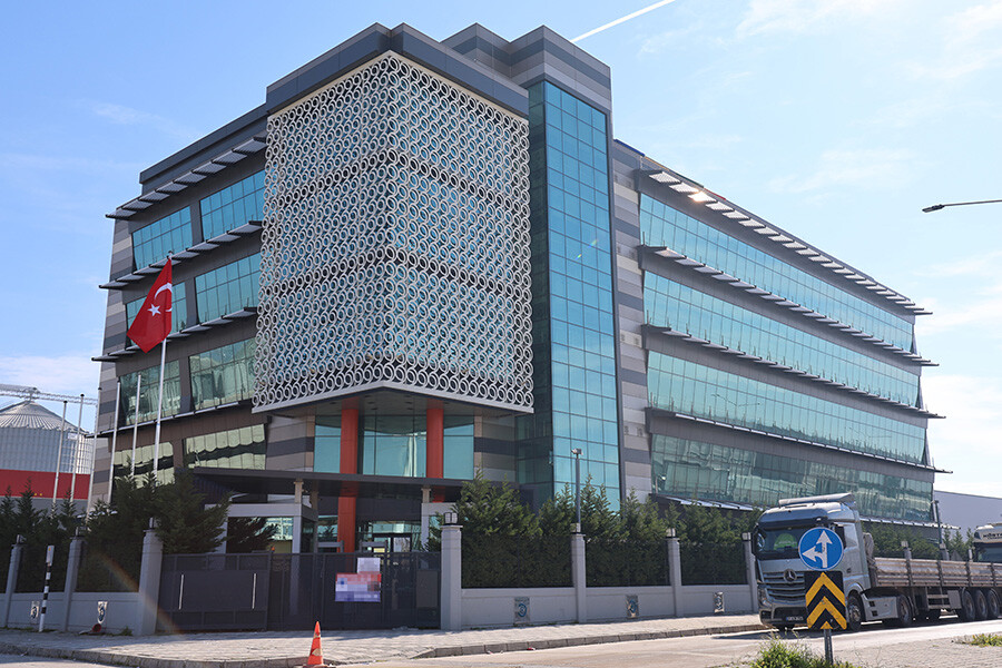 Sedat Ocakçı 'vurgun' sistemini tahtaya çizerek anlatmış! 'Kaçtılar-gittiler-yattık-bittik muhabbetinden çıkacağız' Sedat Ocakçı 'vurgun' sistemini tahtaya çizerek anlatmış! 'Kaçtılar-gittiler-yattık-bittik muhabbetinden çıkacağız'