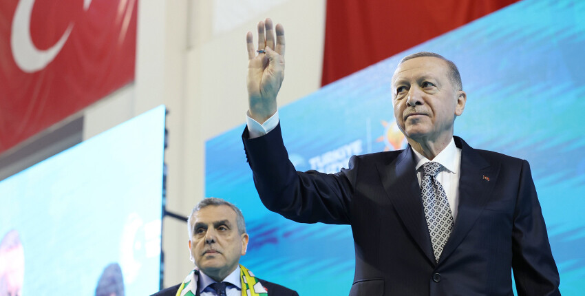 Cumhurbaşkanı Erdoğan, AK Parti Şanlıurfa ilçe adaylarını ilan etti Cumhurbaşkanı Erdoğan, AK Parti Şanlıurfa ilçe adaylarını ilan etti