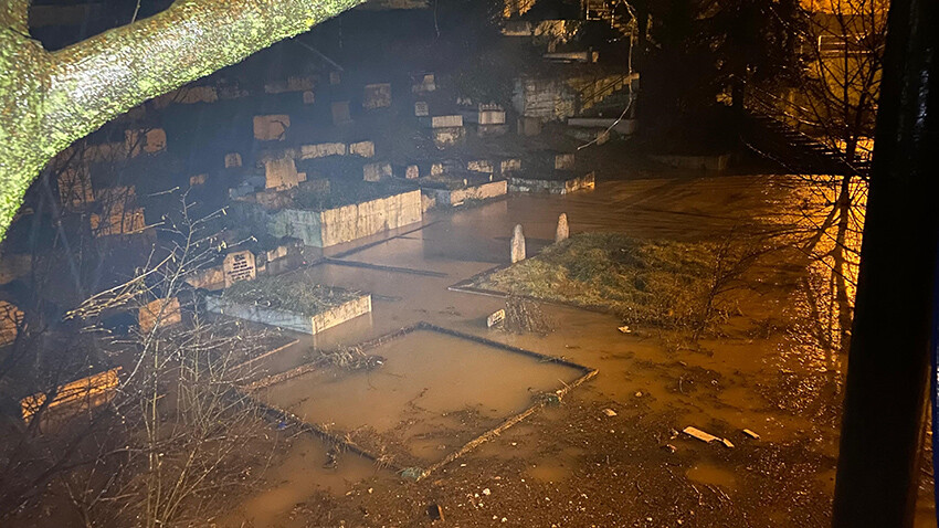 Artvin'i sel aldı, Miraç Kandili için camide bulunan cemaat canını zor kurtardı