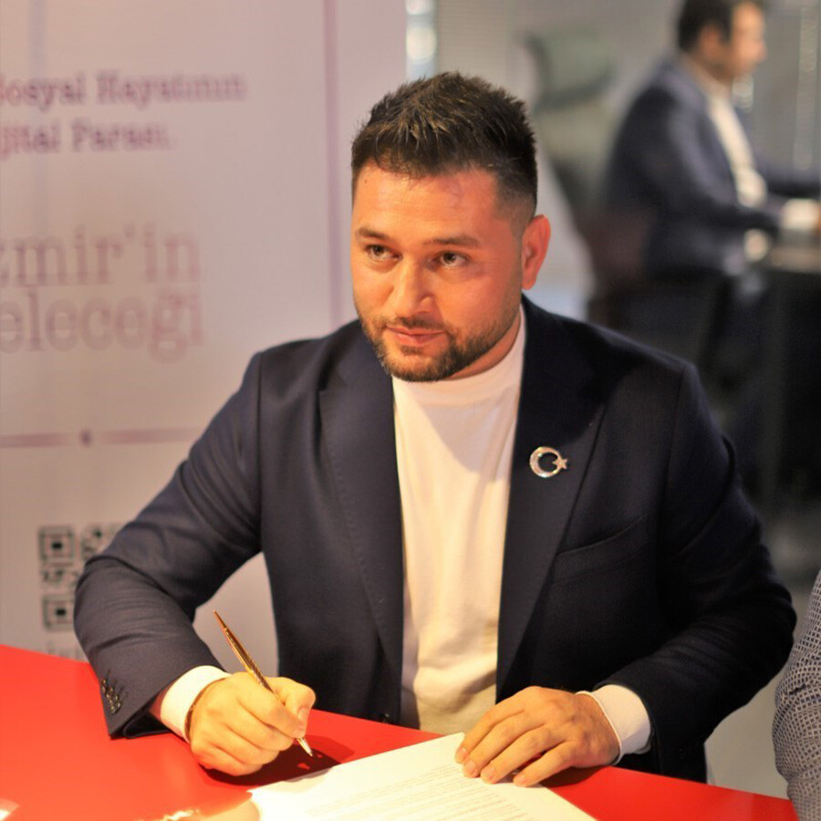 Sedat Ocakçı 'vurgun' sistemini tahtaya çizerek anlatmış! 'Kaçtılar-gittiler-yattık-bittik muhabbetinden çıkacağız' Sedat Ocakçı 'vurgun' sistemini tahtaya çizerek anlatmış! 'Kaçtılar-gittiler-yattık-bittik muhabbetinden çıkacağız'