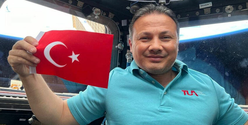 Astronot Alper Gezeravcı'nın Dünya'ya dönüş yolculuğu başladı Astronot Alper Gezeravcı'nın Dünya'ya dönüş yolculuğu başladı