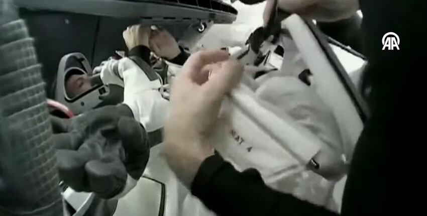 Astronot Alper Gezeravcı'nın Dünya'ya dönüş yolculuğu başladı Astronot Alper Gezeravcı'nın Dünya'ya dönüş yolculuğu başladı