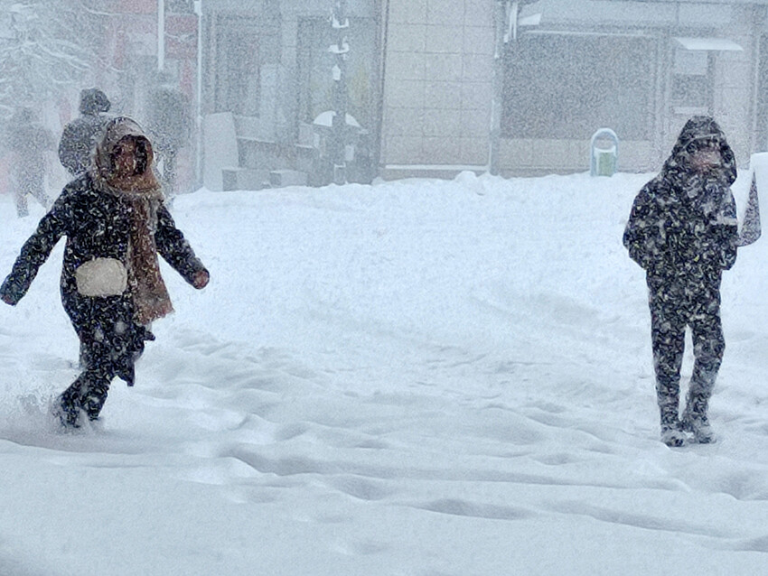 Açıklamalar peş peşe geldi: 4 ilde okullara kar tatili