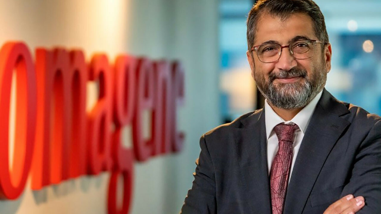 Çiğ köfte devi 36 yıllık ünlü dönerciyi satın aldı! Çiğ köfte devi 36 yıllık ünlü dönerciyi satın aldı!