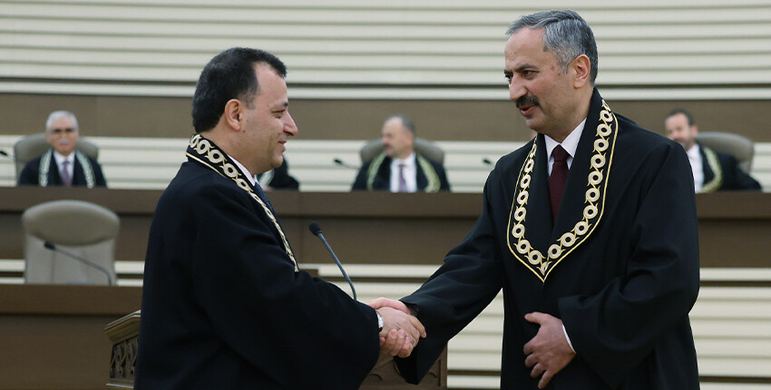 AYM Başkanı Zühtü Arslan: AYM kararlarına uymak anayasal bir zorunluluktur AYM Başkanı Zühtü Arslan: AYM kararlarına uymak anayasal bir zorunluluktur