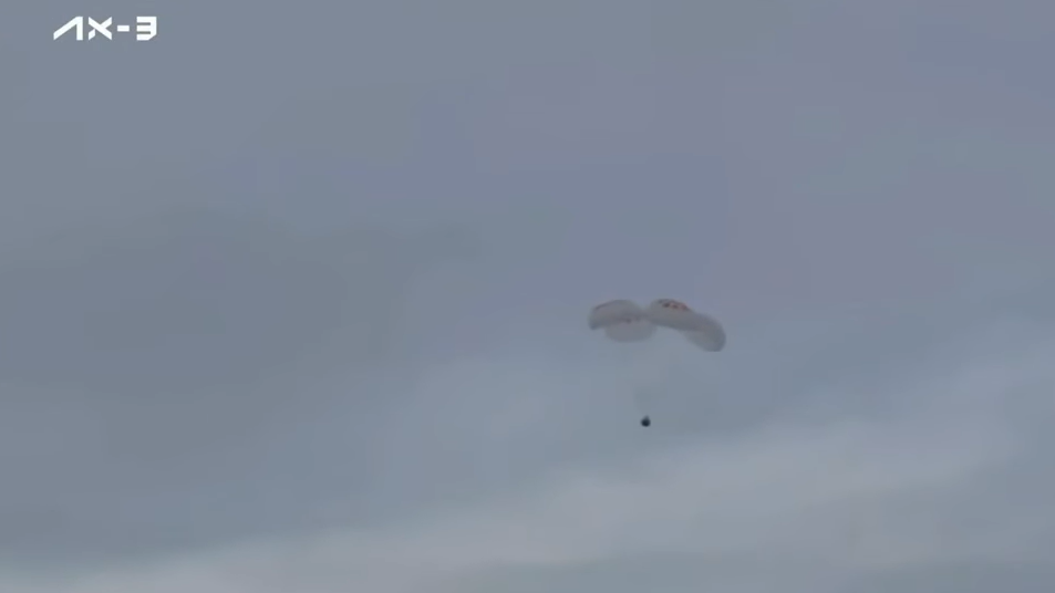 Türkiye için tarihi gün! İlk Türk astronot Alper Gezeravcı Dünya'ya döndü Türkiye için tarihi gün! İlk Türk astronot Alper Gezeravcı Dünya'ya döndü