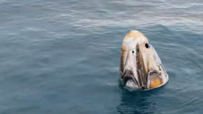Türkiye için tarihi gün! İlk Türk astronot Alper Gezeravcı Dünya'ya döndü Türkiye için tarihi gün! İlk Türk astronot Alper Gezeravcı Dünya'ya döndü