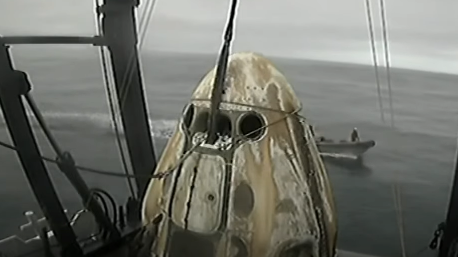 Türkiye için tarihi gün! İlk Türk astronot Alper Gezeravcı Dünya'ya döndü Türkiye için tarihi gün! İlk Türk astronot Alper Gezeravcı Dünya'ya döndü