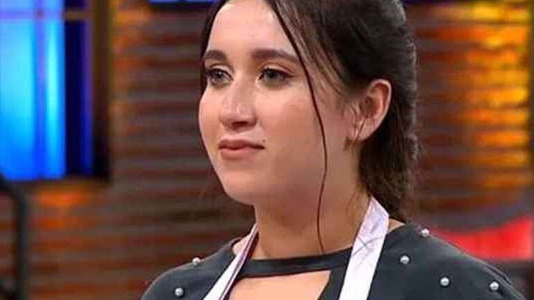 MasterChef yarışmacısı Eslem Sena Yurt değişimiyle şaşırttı, gören tanıyamıyor MasterChef yarışmacısı Eslem Sena Yurt değişimiyle şaşırttı, gören tanıyamıyor