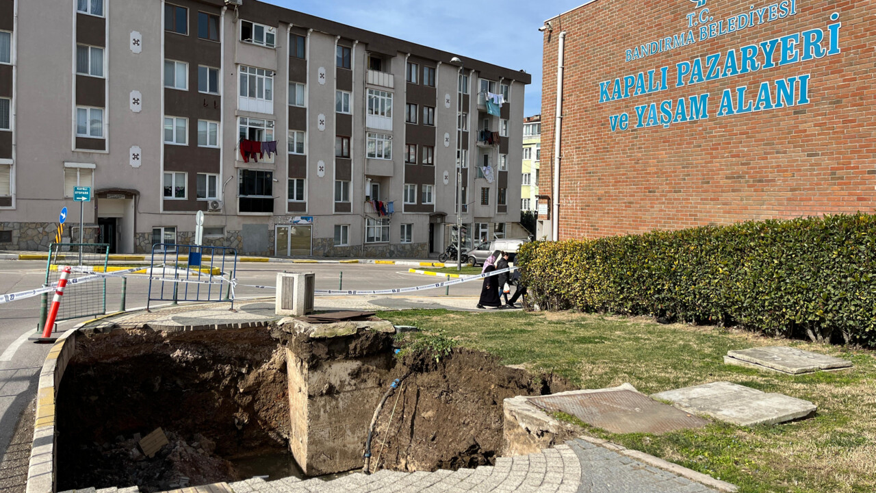 Faciaya ramak kala! Bir anda çöktü, kimse ne olduğunu anlamadı