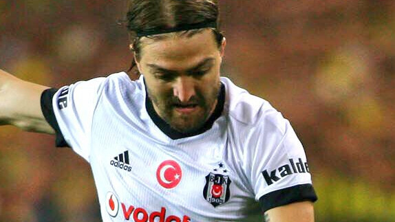 Ali Koç, Caner Erkin'in antrenmanda saldırdığı Vitor Pereira için 'seninkini takımın başına getiriyorum' demiş!