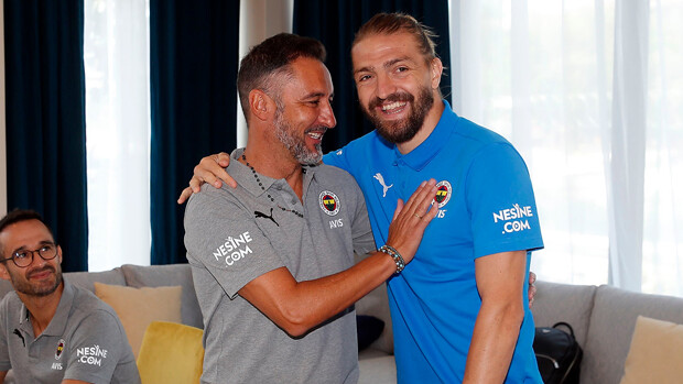 Ali Koç, Caner Erkin'in antrenmanda saldırdığı Vitor Pereira için 'seninkini takımın başına getiriyorum' demiş!