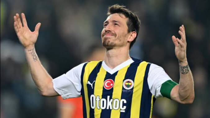 İstenmeyen adam ilan edilmişti! Takımda kaldı İsmail Kartal'dan alkış aldı İstenmeyen adam ilan edilmişti! Takımda kaldı İsmail Kartal'dan alkış aldı
