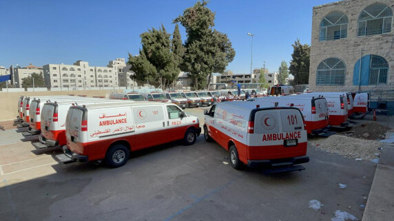 İsrail, 6 yaşındaki kız çocuğunu kurtarmaya giden Filistin Kızılayı'nı bombaladı İsrail, 6 yaşındaki kız çocuğunu kurtarmaya giden Filistin Kızılayı'nı bombaladı