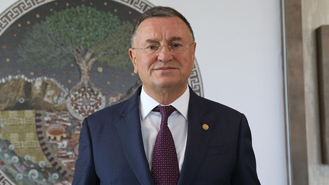 CHP'nin Hatay adayı kim olacak? Özgür Özel'den 'Lütfü Savaş' açıklaması CHP'nin Hatay adayı kim olacak? Özgür Özel'den 'Lütfü Savaş' açıklaması