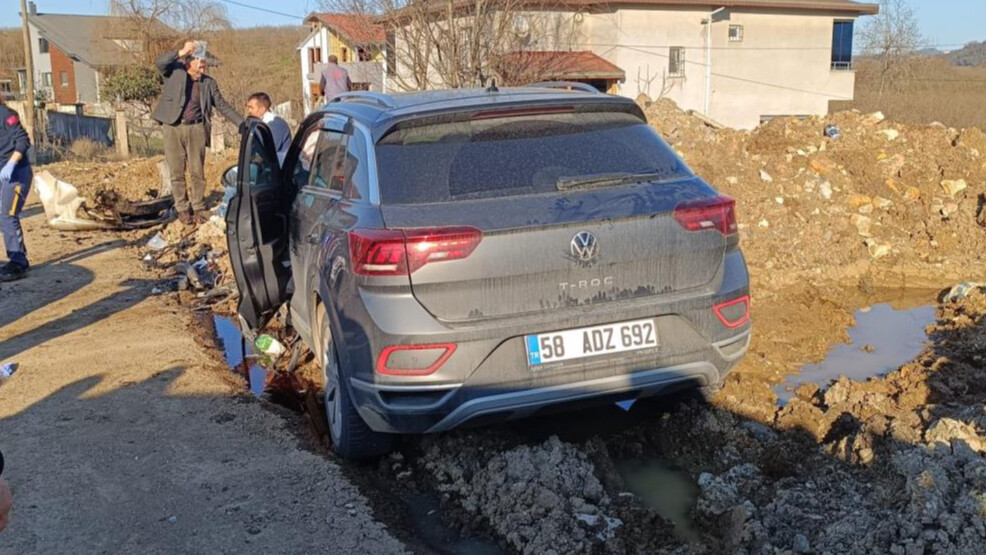 Ordu'da feci kaza! İki araç kafa kafaya çarpıştı, ölü ve yaralılar var