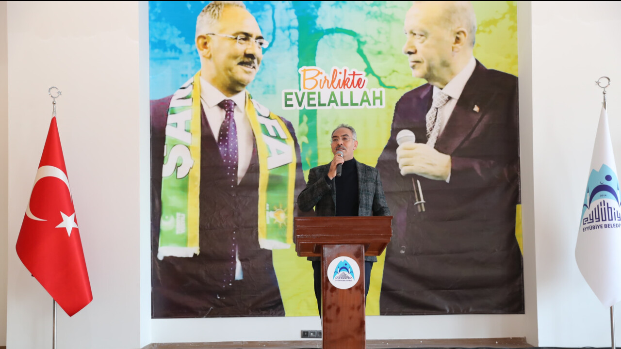 AK Partili belediyeden işçilere okkalı zam! En düşük maaş 34 bin liraya çıktı AK Partili belediyeden işçilere okkalı zam! En düşük maaş 34 bin liraya çıktı