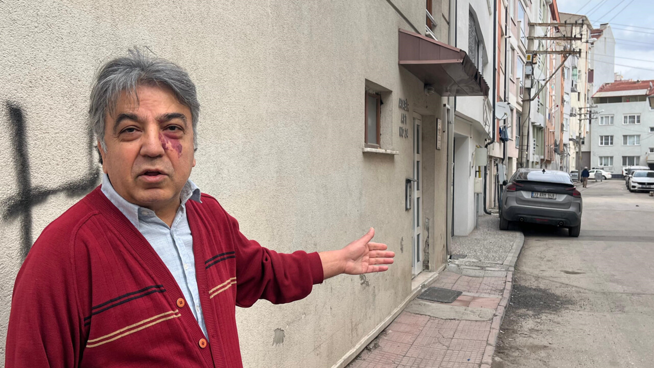 Mahalleli canından bezdi! 'Gizli fahri müfettiş' 4 yıldır ceza yazıyor Mahalleli canından bezdi! 'Gizli fahri müfettiş' 4 yıldır ceza yazıyor