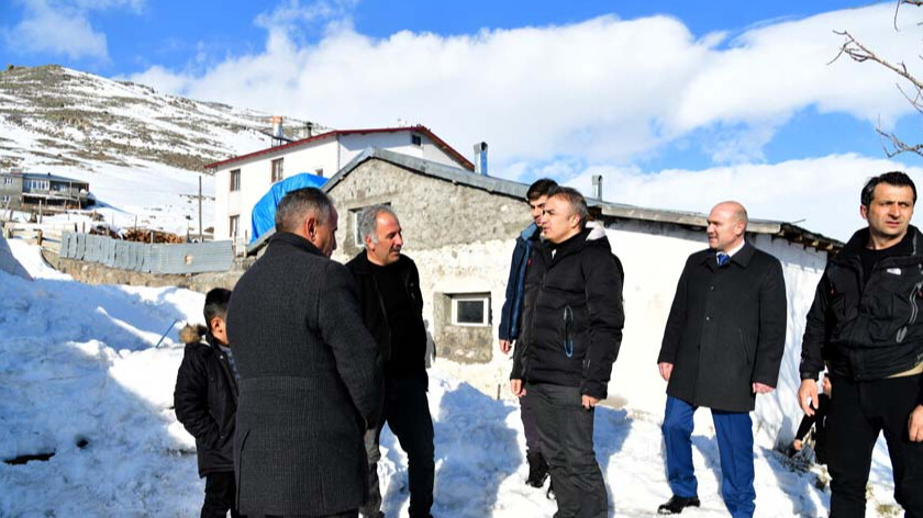 Ardahan, Cumhuriyet tarihinin en büyük kar yağışını gördü Ardahan, Cumhuriyet tarihinin en büyük kar yağışını gördü