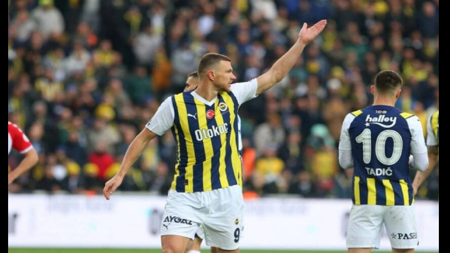 Fenerbahçe’de Edin Dzeko krizi! Yaptığı hareket İsmail Kartal’ı çıldırttı, faturası pahalıya patladı Fenerbahçe’de Edin Dzeko krizi! Yaptığı hareket İsmail Kartal’ı çıldırttı, faturası pahalıya patladı