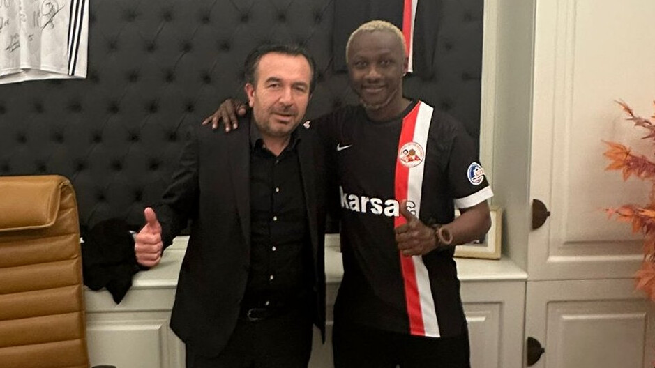 Yattara futboldan kopamıyor! 43 yaşında transfer oldu Yattara futboldan kopamıyor! 43 yaşında transfer oldu