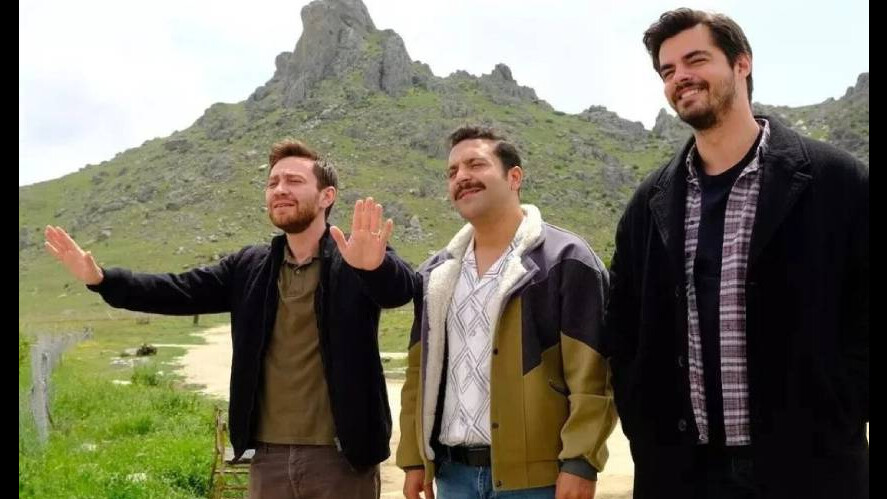 Gönül Dağı dizisinde beklenmeyen ayrılık! Ünlü oyuncu hikayesindeki hüznü bırakıp gitti Gönül Dağı dizisinde beklenmeyen ayrılık! Ünlü oyuncu hikayesindeki hüznü bırakıp gitti