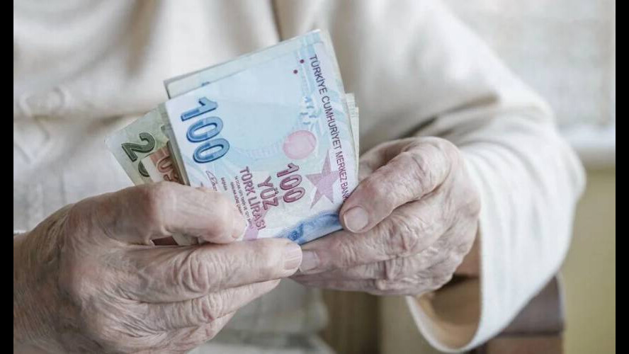 Seçim öncesi kulislerden beklenen haber geldi! En düşük emekli maaşı için 12 bin TL olacak iddiası… Seçim öncesi kulislerden beklenen haber geldi! En düşük emekli maaşı için 12 bin TL olacak iddiası…