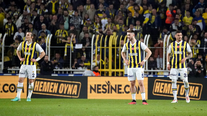 İsmail Kartal konusunda Ali Koç'u kandırdılar! Bu kadro Okan Buruk'un elinde olsaydı Fenerbahçe şu anda namağluptu İsmail Kartal konusunda Ali Koç'u kandırdılar! Bu kadro Okan Buruk'un elinde olsaydı Fenerbahçe şu anda namağluptu