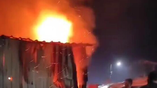 Hatay'daki konteyner kentte yangın çıktı!